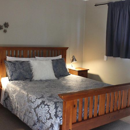 Blue Thistle Cottages Te Anau Luaran gambar