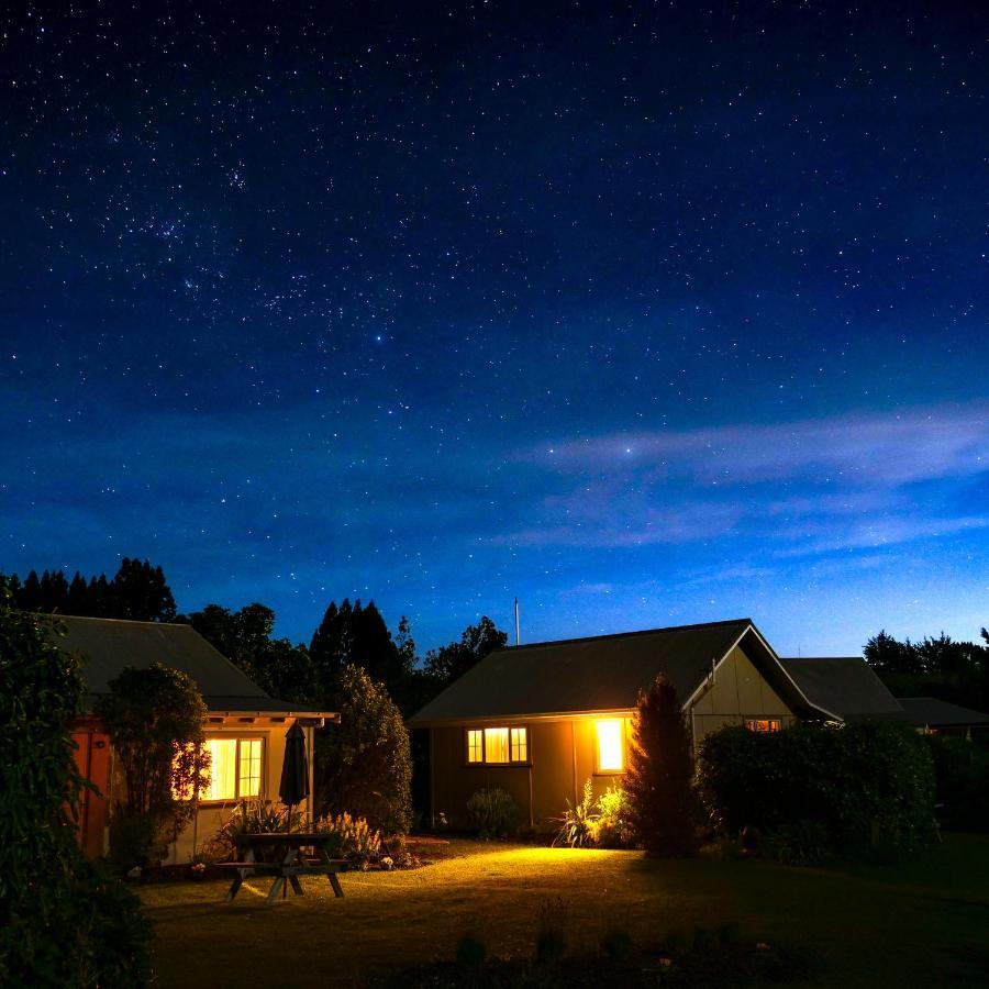 Blue Thistle Cottages Te Anau Luaran gambar