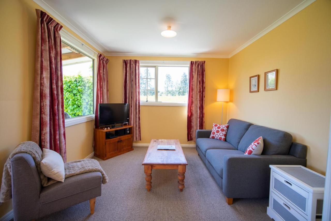 Blue Thistle Cottages Te Anau Luaran gambar